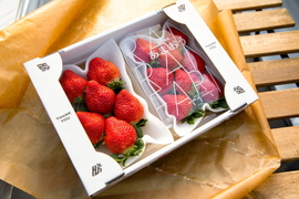 西の横綱いちご！あまおう4箱（270g× 8パック）