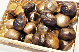 まるでフルーツ！超あま〜いジューシー黒にんにく ＜たっぷり1kg＞